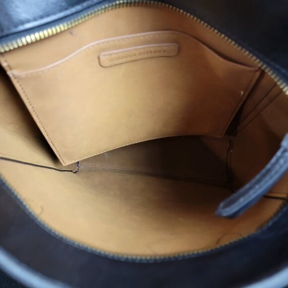 Banana Republic Black Leather Zip-Top Crossbody Satchel Bag | Soft | 9"x11" - Picture 6 of 9